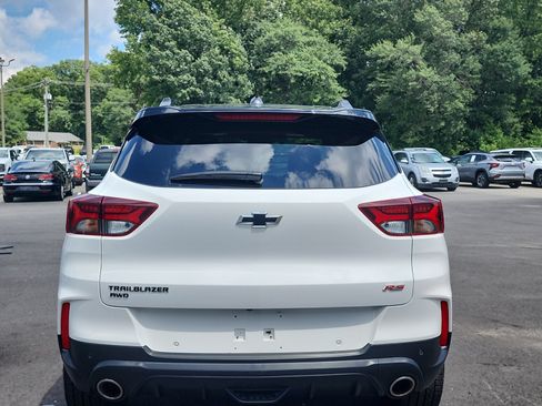 Used 2023 Chevrolet TrailBlazer RS w/ Sun and Liftgate Package AWD/4WD image 4