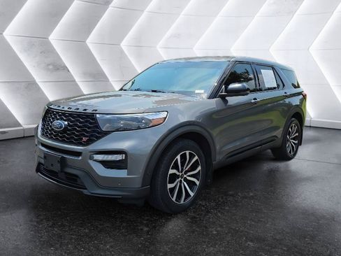 Certified 2021 Ford Explorer ST w/ Equipment Group 401A AWD/4WD image 3