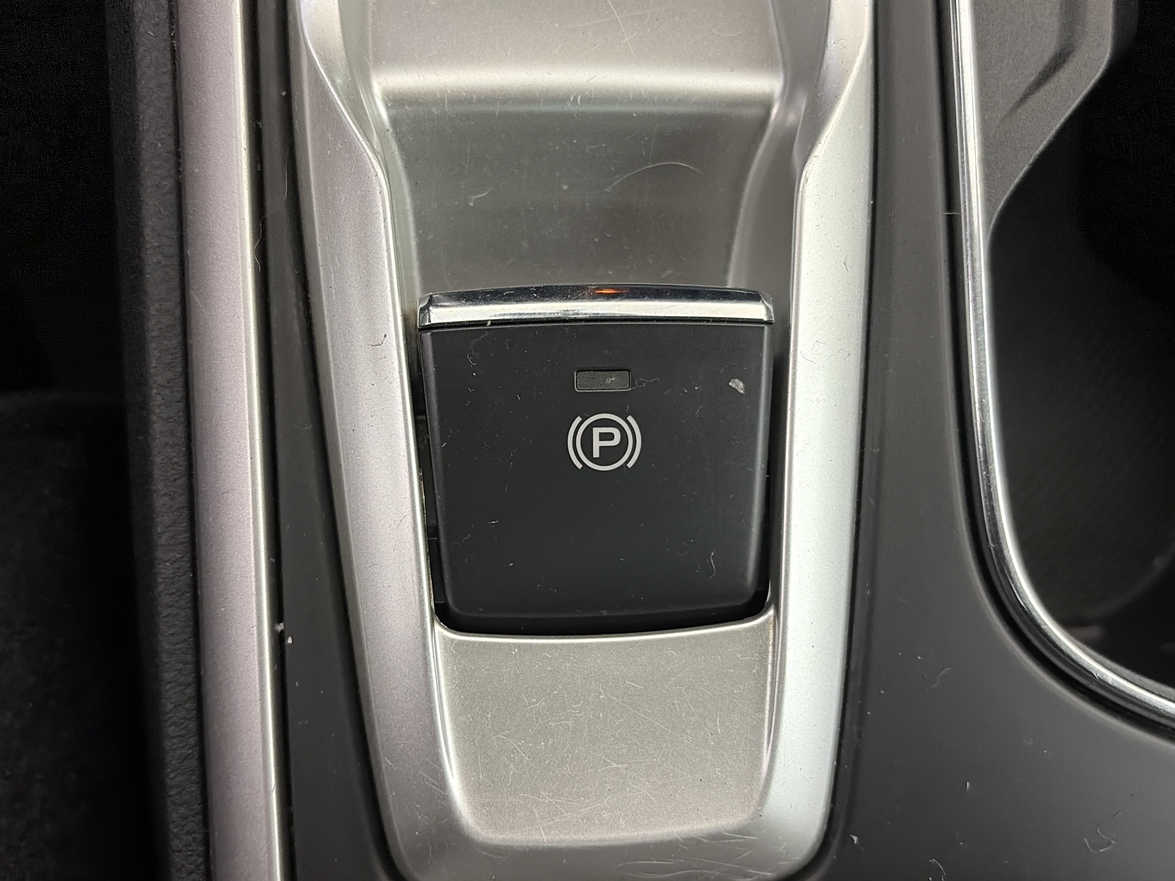 Used 2020 Subaru Ascent Premium w/ Sport Package AWD/4WD image 31