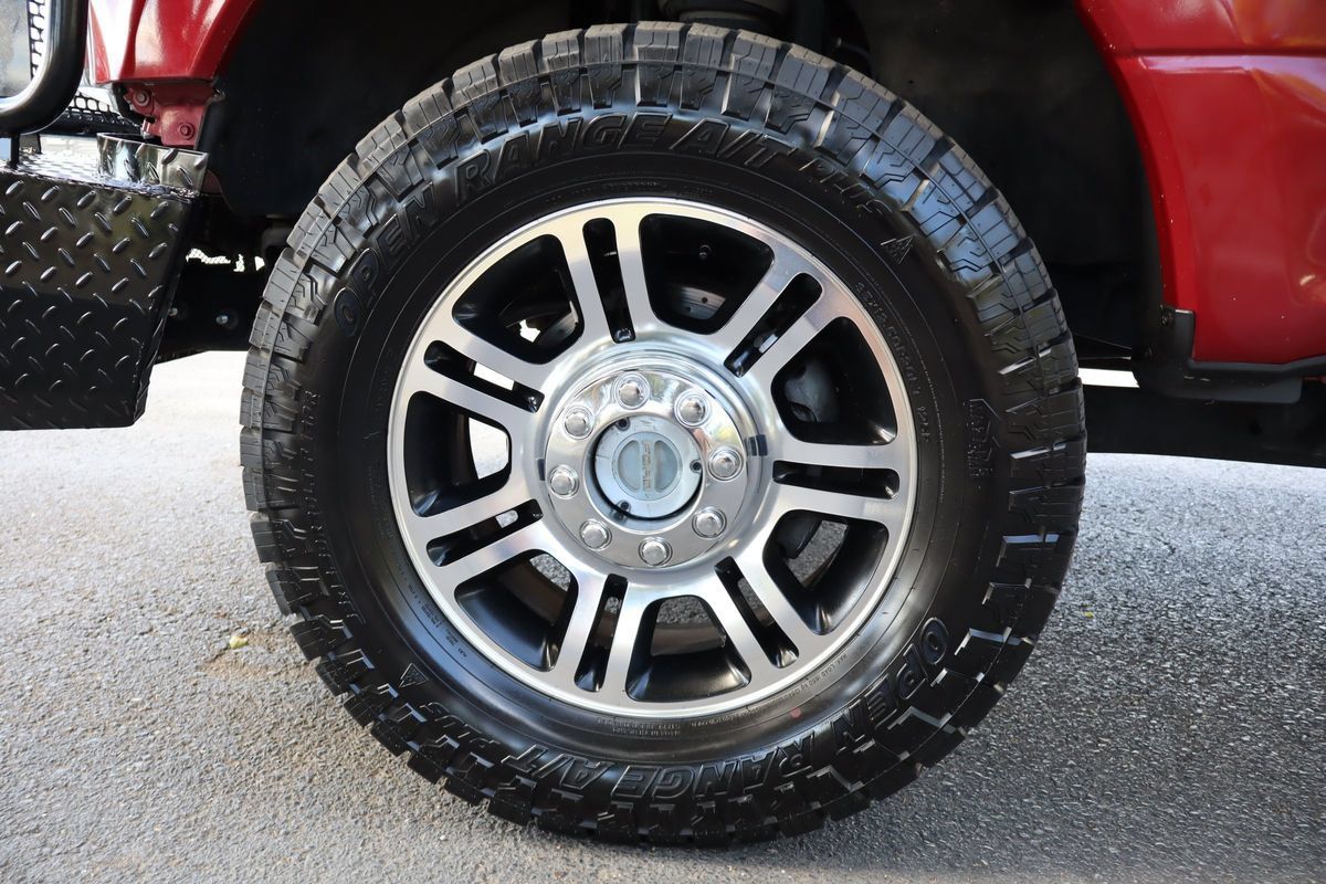 Used 2017 Ford F250 Platinum w/ Platinum Ultimate Package AWD/4WD image 40