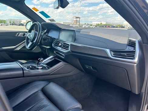 Used 2022 BMW X6 M50i w/ Premium Enhanced Package AWD/4WD image 10