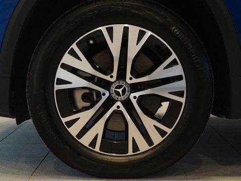 Used 2025 Mercedes-Benz GLA 250 4MATIC image 10