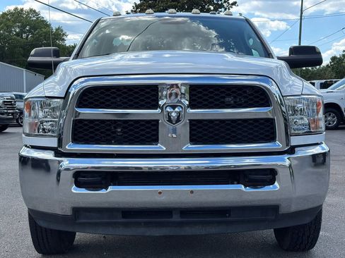 Used 2018 RAM 3500 Tradesman w/ Chrome Appearance Group AWD/4WD image 10