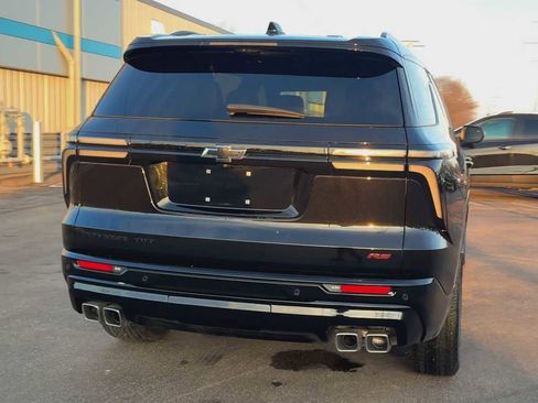 Certified 2024 Chevrolet Traverse RS w/ LPO, Floor Liner Package image 3