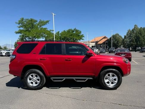 Used 2023 Toyota 4Runner SR5 AWD/4WD image 5