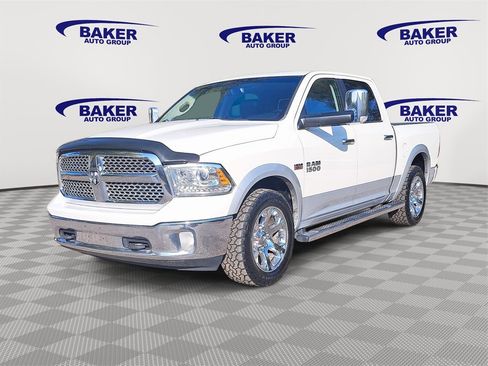 Used 2017 RAM 1500 Laramie image 7