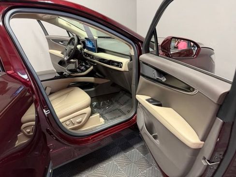 Used 2023 Lincoln Nautilus FWD w/ Premium Package image 23