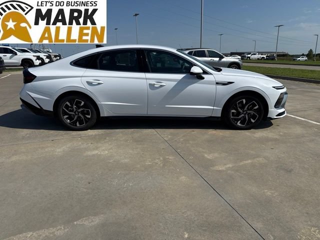 Used 2025 Hyundai Sonata SEL FWD image 6