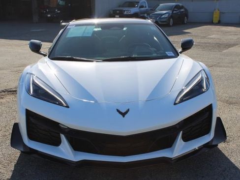 Used 2025 Chevrolet Corvette Z06 w/ Stealth Interior Trim Package image 2
