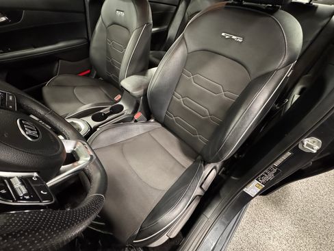 Certified 2021 Kia Forte GT-Line image 18