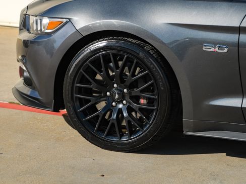 Used 2017 Ford Mustang GT Premium w/ GT Performance Package image 46