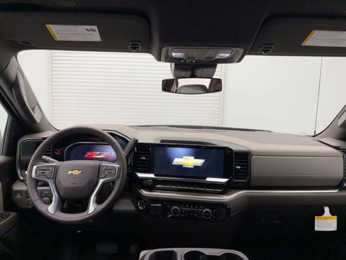 New 2026 Chevrolet Silverado 1500 LT image 24