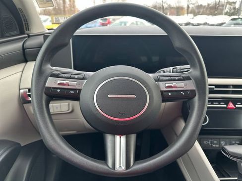 Used 2025 Hyundai Tucson SEL image 13