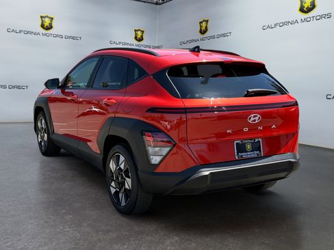 Used 2025 Hyundai Kona SEL image 3