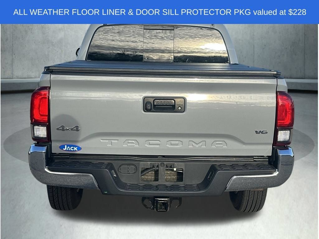 Used 2019 Toyota Tacoma SR5 AWD/4WD image 6