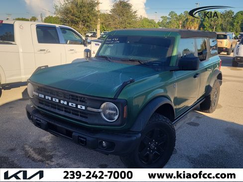 Used 2022 Ford Bronco Black Diamond AWD/4WD image 3