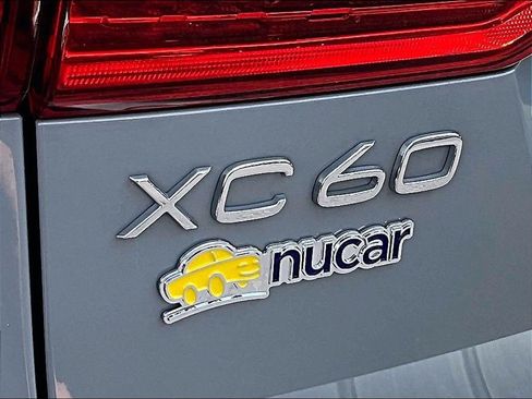 Used 2024 Volvo XC60 B5 Plus w/ Climate Package AWD/4WD image 28