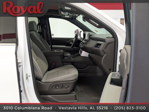 Used 2023 GMC Yukon SLT image 8