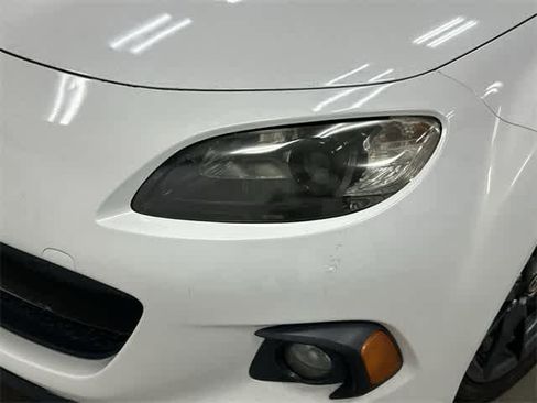 Used 2014 MAZDA MX-5 Miata Club image 28