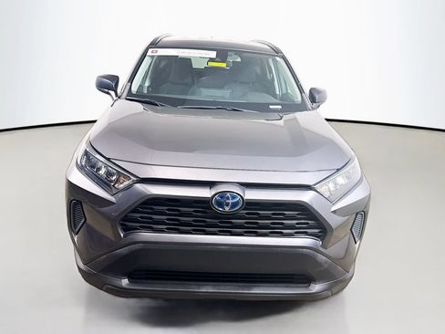 Certified 2021 Toyota RAV4 LE AWD/4WD image 2