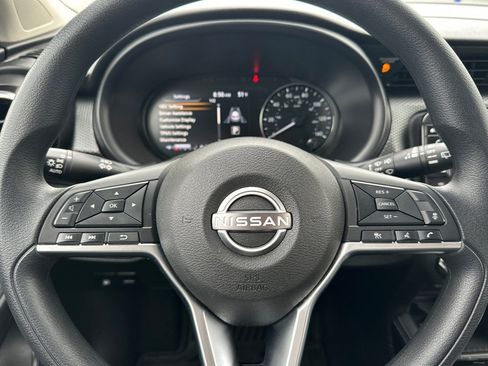 Used 2024 Nissan Kicks SV image 25