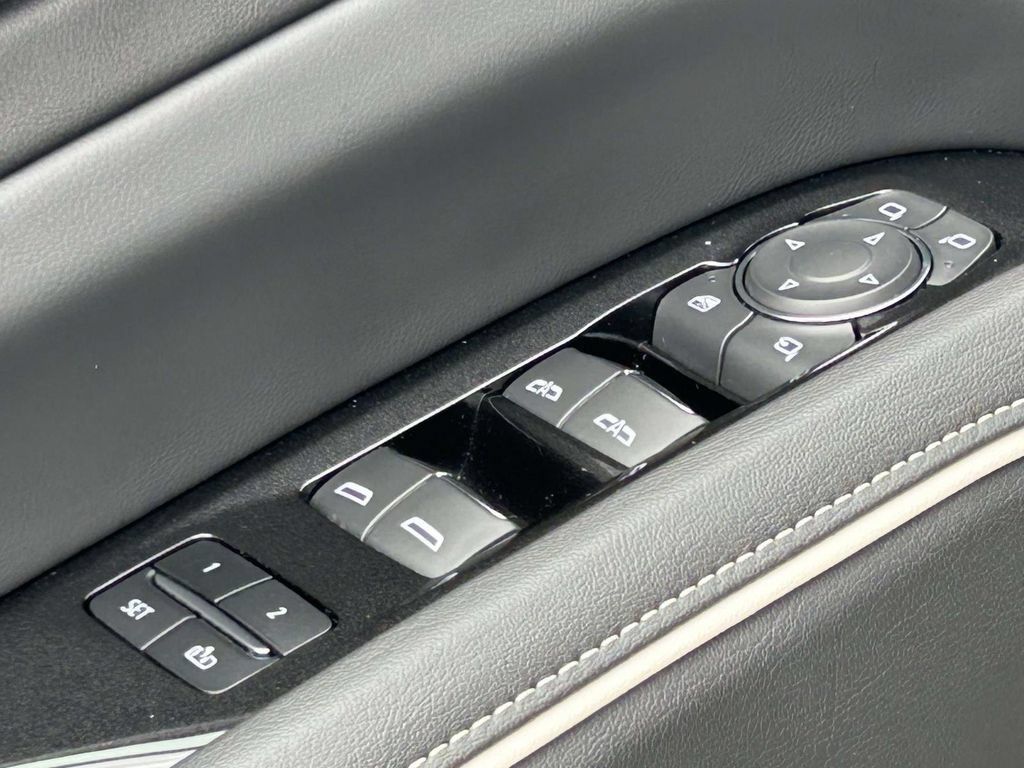 Certified 2023 Cadillac Escalade Sport AWD/4WD image 17