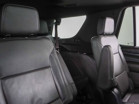 Used 2023 GMC Yukon Denali AWD/4WD image 32