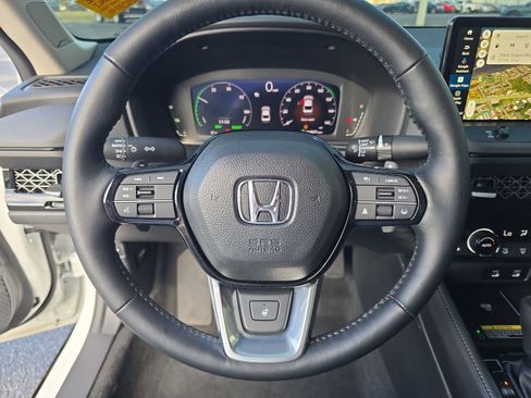 Used 2025 Honda Accord Touring image 25