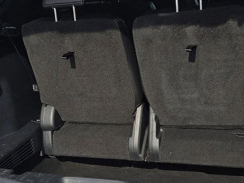 Used 2017 Ford Explorer Limited w/ Equipment Group 301A image 8