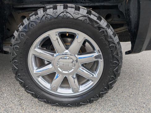 Used 2011 GMC Sierra 1500 Denali image 15