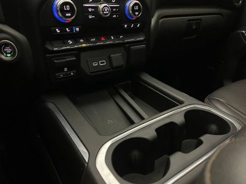 Used 2022 GMC Sierra 1500 AT4 w/ AT4 Preferred Package AWD/4WD image 30