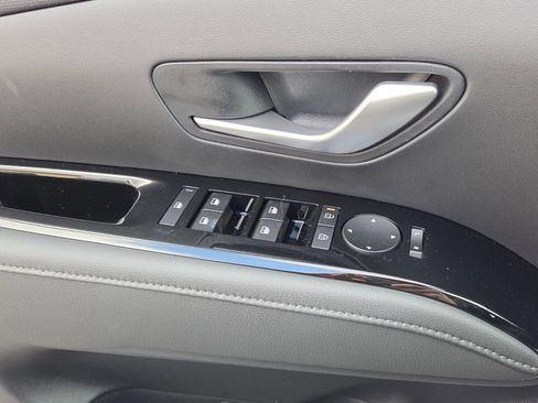 New 2026 Hyundai Tucson Limited FWD image 28