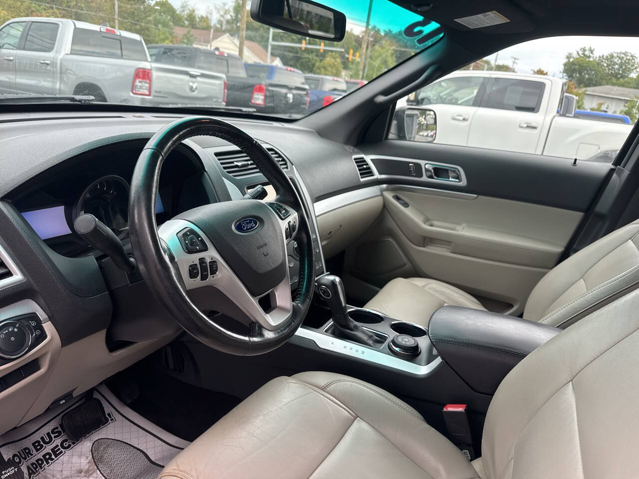 Used 2013 Ford Explorer XLT AWD/4WD image 14