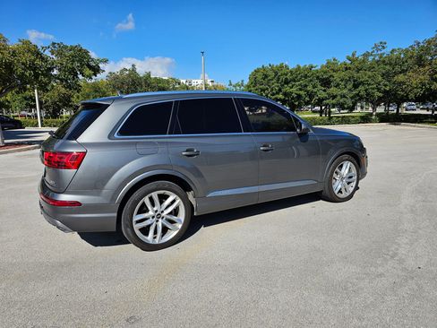 Used 2017 Audi Q7 3.0T Prestige image 6