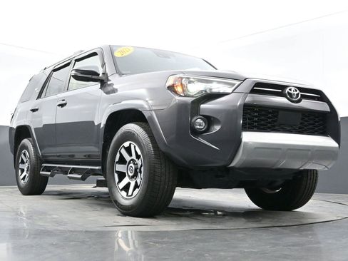 Used 2021 Toyota 4Runner TRD Off-Road Premium w/ Moonroof Package AWD/4WD image 45