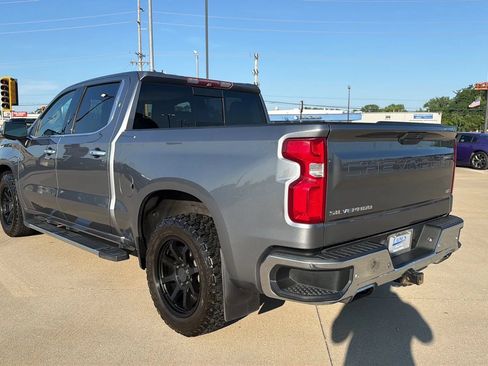 Used 2019 Chevrolet Silverado 1500 LTZ w/ LTZ Premium Package AWD/4WD image 15