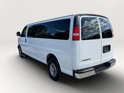 Used 2020 Chevrolet Express 3500 LT w/ LT Preferred Equipment Group RWD image 5