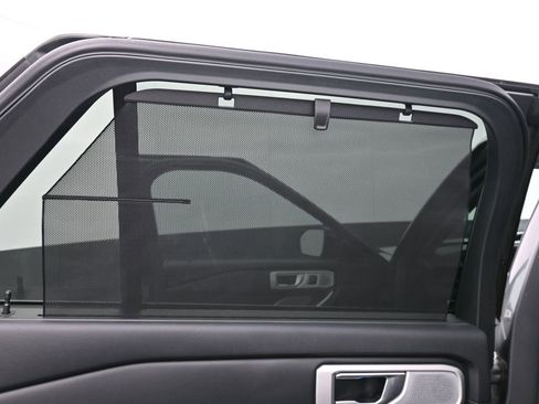 Used 2022 Ford Explorer Limited w/ Limited Technology Package image 27