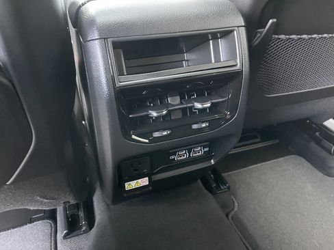 New 2025 Jeep Grand Cherokee Altitude image 24