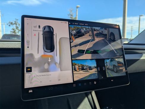 Used 2024 Tesla Model 3 Long Range image 29