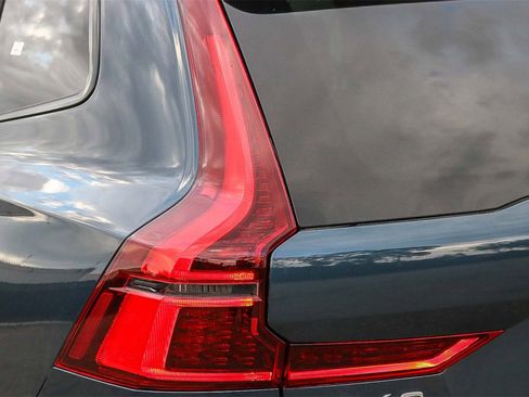 New 2026 Volvo XC60 B5 Plus w/ Protection Package Premier image 9