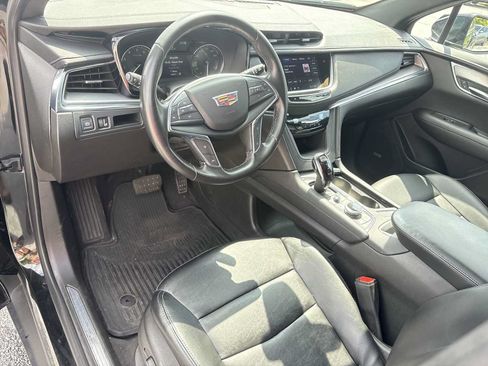 Used 2023 Cadillac XT5 Luxury AWD/4WD image 10