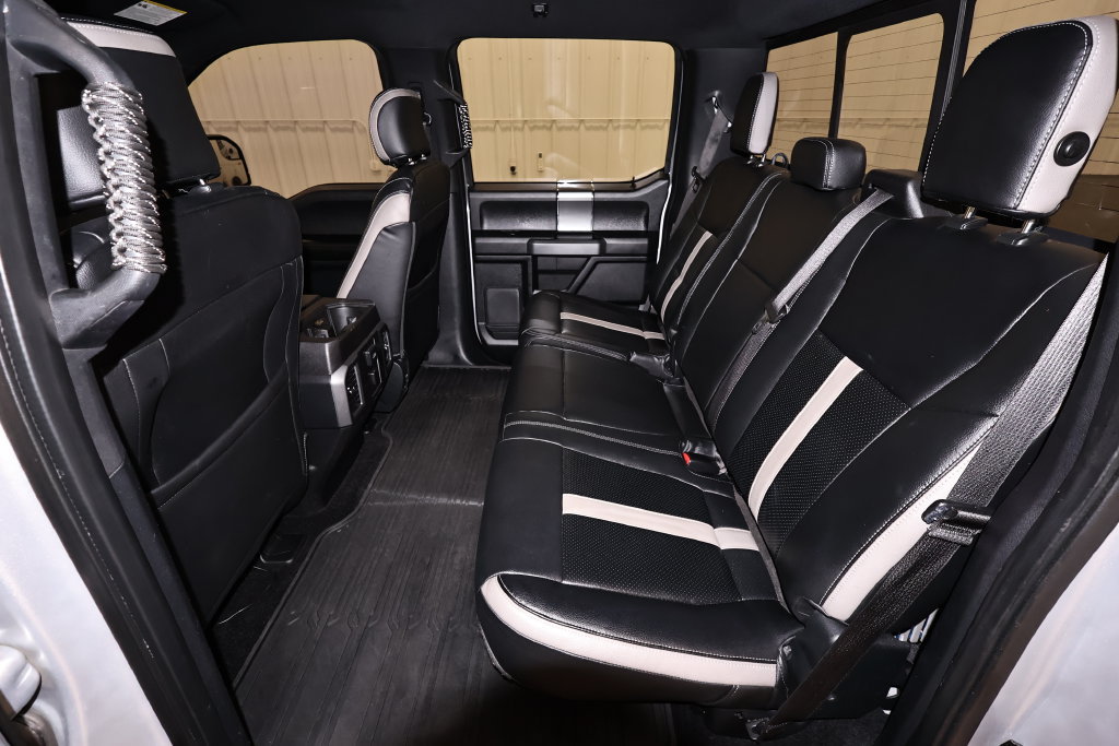 Used 2015 Ford F150 XLT w/ Equipment Group 302A Luxury AWD/4WD image 16