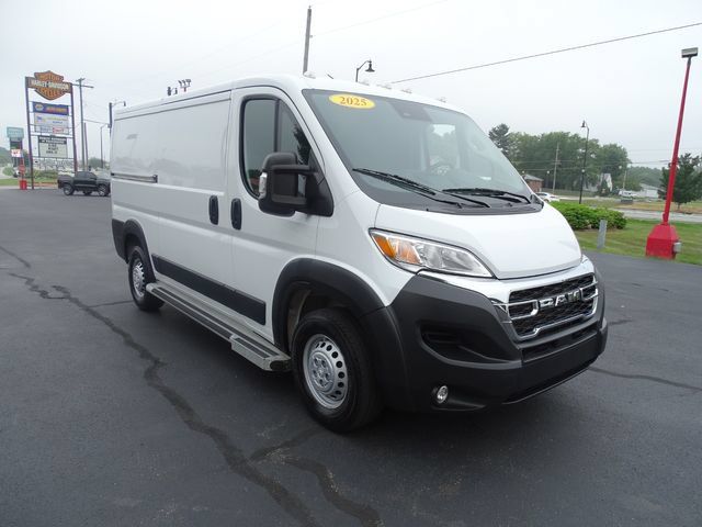 Used 2025 RAM ProMaster 2500 w/ U-Haul Equipment Group FWD image 1