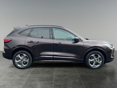 Used 2023 Ford Escape ST-Line w/ Tech Pack #1 image 8