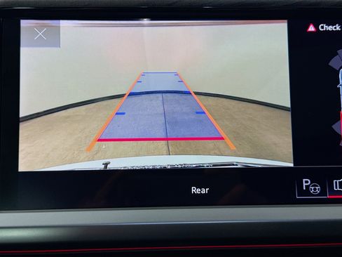 Used 2023 Audi Q4 e-tron Premium Plus w/ Premium Plus image 14