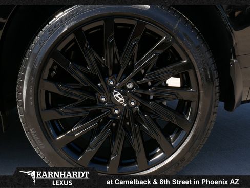 Used 2024 Hyundai Santa Fe Calligraphy FWD image 17