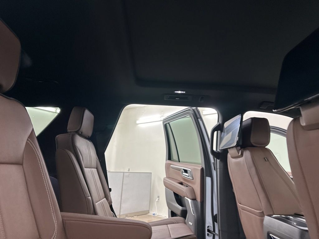 New 2026 Chevrolet Tahoe High Country AWD/4WD image 25