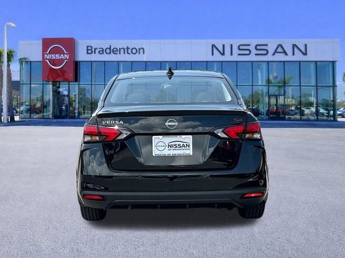New 2025 Nissan Versa SR w/ Trunk Package FWD image 5