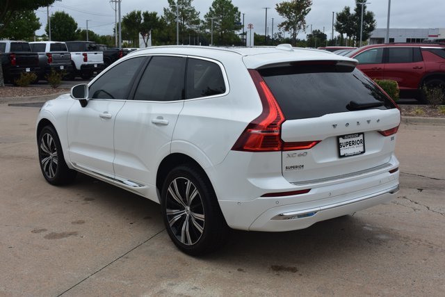Used 2023 Volvo XC60 B5 Ultimate w/ Protection Package Premier FWD image 9